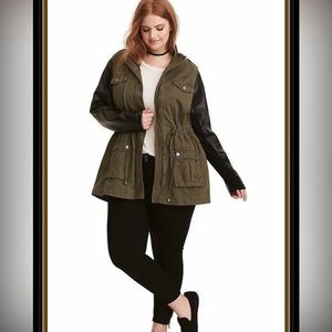 NWT TORRID    Mixed Fabric Anorak Military jacket Army Green Drawstring